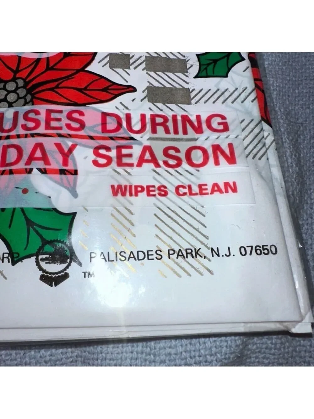 NOS Vintage 1996 Better Home Christmas Plastic Waterproof Tablecloth 52x70